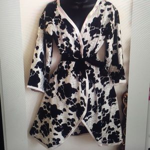 Robe / kimono / wrap dress